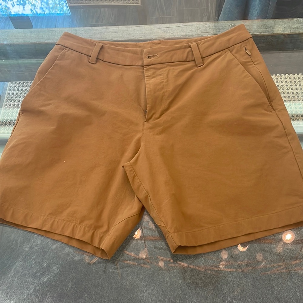 Men’s Lululemon Shorts. 7” inseam. LIKE NEW!!!